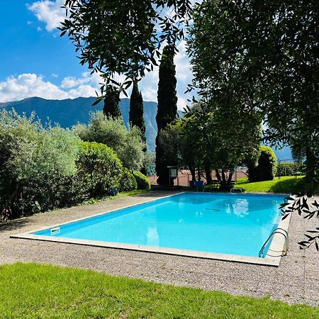 Apartment Bella Vista In Mezzegra With Pool Sleeps 6- By Italian Apartments Exterior foto
